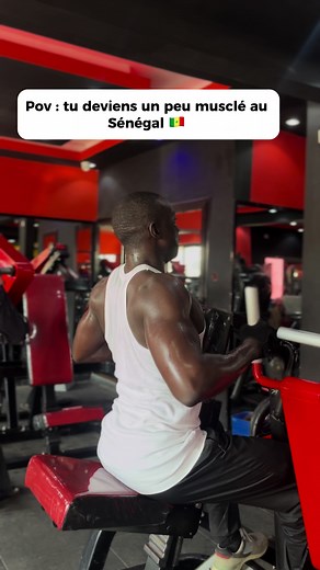 Senegalais 😂#musculation #senegalaise_tik_tok #musculationsenegal #fitness #powerlifting #rire #viral #fy #senegal