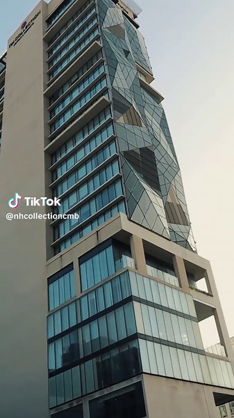 Where luxury meets the vibrant heart of Colombo. From dusk to dawn, NH Collection Colombo stands as a beacon of elegance and grandeur. Experience unparalleled sophistication and beauty in every detail, nestled within the heart of the city. Feel the extraordinary. #feeltheextraordinary #cityvibes #luxury #colombo #heartofthecity