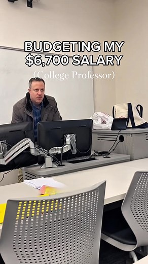 Free Budgeting Template for Managing Monthly Expenses