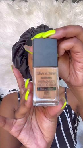 Wet n Wild Photo Focus Foundation Review and Application