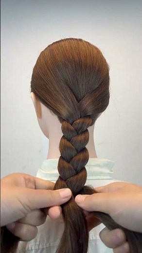 Master the Perfect Side Braid in 30 Seconds