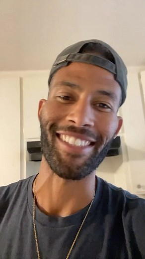 Marcus Watts on Instagram: "Eat your water! H3O2 is the atomic structure of structured water also known as EZ (Exclusion Zone) phase water. That simply means water that is arranged in a specific way that is more efficient, readily accepted to enter and hydrate our cells. Ways to incorporate H3O2 into your lifestyle include: 💦 Spring Water 💦 Juicing 💦 Vortexing 💦 Infrared Light Comment below if you are tapped into H3O2! 🍉💦"