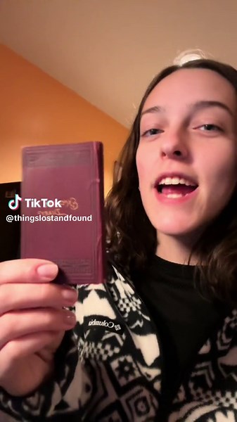 Georgia’s first time making a phone call! #diary #history