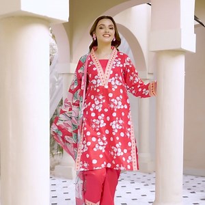 Elevate your Style with Safwa 3 Pcs Unstitched Lawn Article SHOP NOW : https://safwa.pk/products/sph-02-safwa-praha-3-piece-fine-digital-printed-unstitched-lawn-collection?_pos=6&_sid=80311c83b&_ss=r | Safwa