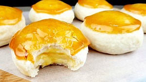 Custard Bread Pang negosyo Get Full Recipe HERE:https://youtu.be/D09zwjzPuSM Bread ingredients: 2 cups( 3tbsp) all purpose flour 1 tsp instant dry yeast 1/2 tsp salt 3 tbsp white sugar 1/2 cup evaporated milk 1 egg 2 tbsp canola oil Yema Filling: 1 cup evaporated milk 150ml condensed milk 2 egg yolks 1/2 tbsp vanilla essence 1 tbsp cornstarch Caramel: 1 1/2 cup white sugar 1/2 cup water Bread Procedure: 1) Combine all purpose flour, instant dry yeast, salt and white sugar 2) Add evaporated milk,