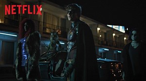 Plaquer Batman pour monter un groupe, c’est la vie qu’il a choisi de mener : Robin et sa bande dans Titans, disponible maintenant. | Netflix