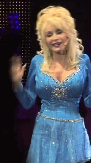 “I Will Always Love You” live from London ✨ Relive this moment and more on the Live From London vinyl, out next Friday. Pre-order now! https://dolly.lnk.to/LiveFromLondonVinyl | Dolly Parton