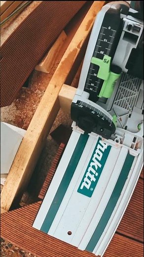 Satisfyingly Perfect Floor Trim Installation #woodworking #woodscraft