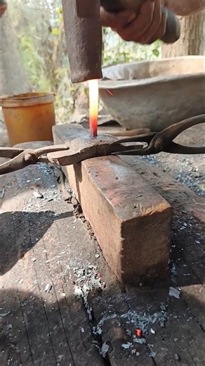 “Real Blacksmith Life | Handmade Iron Tools from Scrap Metal” #ytforyou #viralvideos #workshoplife