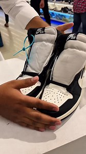 121K views · 1.1K reactions | Total 5 lac takar sneaker unboxing  | SPLAYD | Facebook