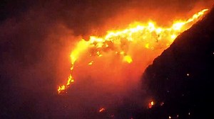 Oregon brush fire burns thousands of acres, evacuations ordered