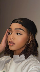 Sibongile kajane on Instagram: "makeup routine!!!💗 #makeuptutorial #myeverydaymakeuproutine #tutorial"