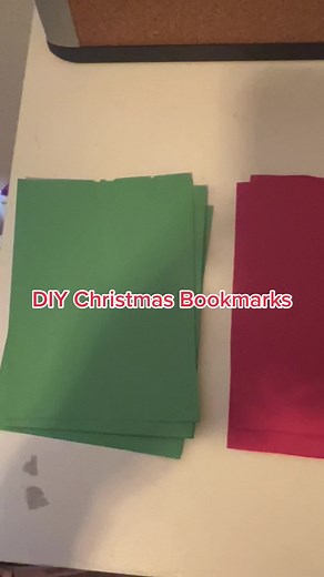 DIY Christmas Bookmarks: Easy Craft Tutorial