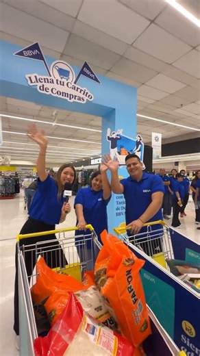 BBVA en Perú on Instagram: "5 nuevos clientes BBVA tuvieron 2 minutos para llenar sus carritos a toda velocidad. 🛒💥 La Tarjeta de Débito BBVA lo hizo posible. 💳😉 ¿Tú qué elegirías primero? 👉 Conoce más aquí: bbva.info/48AsESe #BBVA #TarjetaDébitoBBVA #Compras"