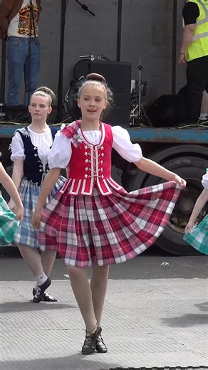 95K views · 4.3K reactions | A display of the Scottish Lilt Highland dance by young dancers from the Lindsay School of dance in Laurencekirk and Stonehaven. This was during the 2024 Stonehaven Feein' Market, which will be held on Saturday 7th June 2025. #stonehavenfeeinmarket #highlanddancing #scottishlilt | Scotland Online | Facebook