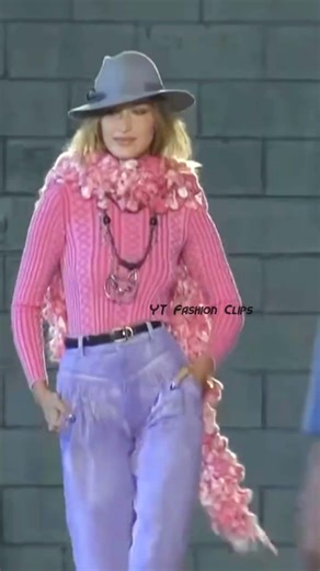 Bella Hadid new walk vs old walk runway queen #fashion #runway #model #gigihadid #bellahadid