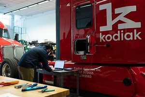Can Kodiak Robotics compete with the big boys of autonomous trucking?