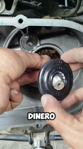 Como REPARAR LA TRANSMISION DE UNA MOTO? #shorts