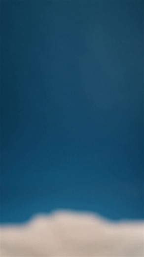 Don’t know what’s warmer in this cold weather, your arms or 32 Degrees 🤔 Shop cold weather accessories in the link in bio! | 32 Degrees