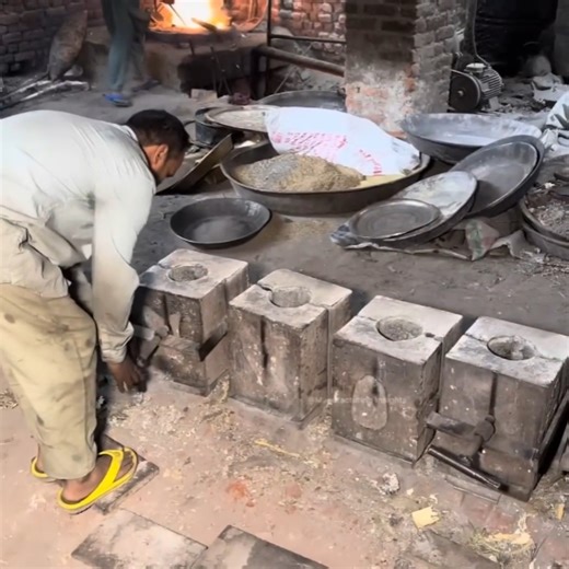 Amazing Recycling Process of Old Brass Pots #Amazing #factory #process | Technology XYZ