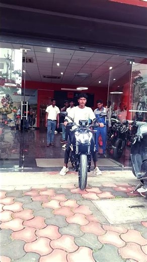 ktm duke 250 bike rider #shortsfeed #shorts #motorcycle #motovlog #duke250 #ktm #trendingshorts