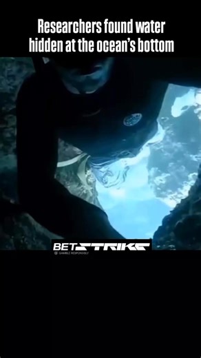 SnapFactAttack on Instagram: "Scientists have discovered water deep at the ocean’s floor—but not in the way you’d expect. Welcome to the strange, hypnotic realm of brine pools! These surreal underwater pockets are filled with ultra-salty water so dense that they sit on the seafloor like their own miniature oceans. Their heavy salt content keeps them completely separated from the surrounding sea, forming a bizarre chemical sanctuary where unusual life thrives. Crazy, right? Ever heard of these hi