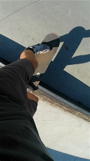 POV: Bs Tailslide 🤗 #skate #skateboardvibes #skateboarding #grindygrind # #fypシ゚viral #foryou #fyp