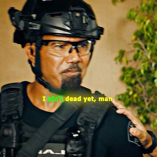 The SWAT team threw the bomb at the perfect time. #shorts #video #edit