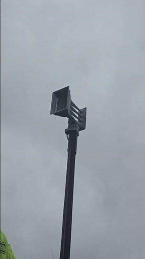 Actually playing spongebob music over a tornado siren (but spinning)