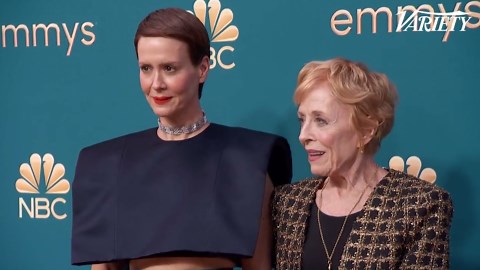 Sarah Paulson and Holland Taylor mouth 'you're beautiful' to each other at Emmys
