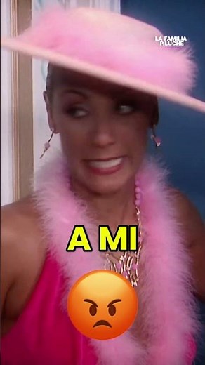 Tu amiga, la que no sabe ni por qué, pero pelea 🙄 #lafamiliapeluche #comedia #humor