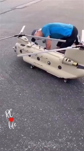 RC Scale Helicopters Official | 😱🤩😍 This RC SCALE HELI is pure POWER ! #rc #rchelicopters #rcheli #rcmodelbau #rchobby #rchobbies #rcscaler #rcporn #rclife #rcaddict... | Instagram