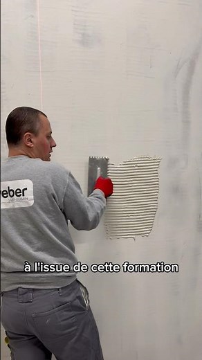 Découvrez la formation Pose collée du carrelage format XXL proposé par Weberacademy