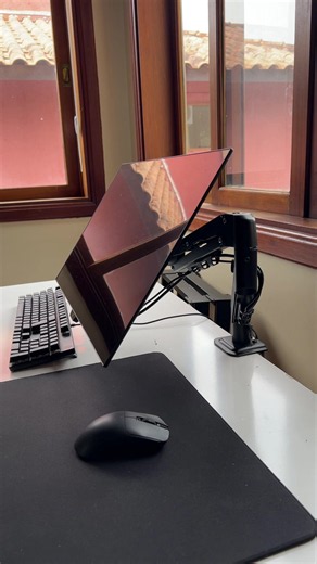 Uh oh!#pc #minimalSetup #oledmonitor #compsetup #desksetup | Computer Setup