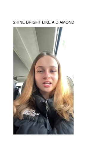 abuelo.tzama | It’s giving toothpaste advert Via: prettyrandom.com/TT | Instagram