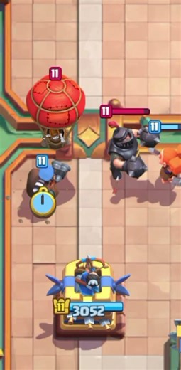 This is how a mega knight defends in Clash Royale 🗿🔥