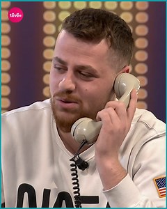 156K views · 1.2K reactions | Cila është shuma që përfitojnë përdoruesit e TikTok-ut? Kjo është përgjigja epike e Sem Xhelilit që u bë i njohur me paroditë e tij për Dubain! | Tëvëvideo | Facebook