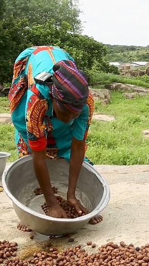 What’s more satisfying than the sounds of shea butter being made? #sheabutter #asmr #skincare | Insider Beauty