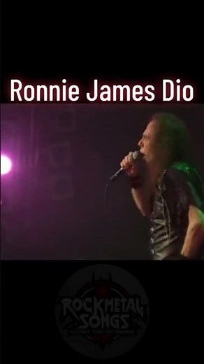🎤 Ronnie James Dio: The Thunderous Voice that Shook Rock Heaven ⚡🤘
