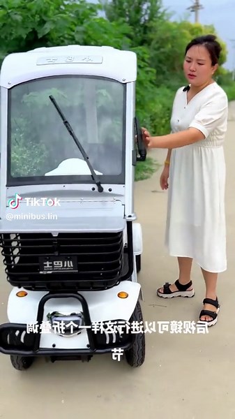 Four-Wheel Alignment for Electric Family Cars