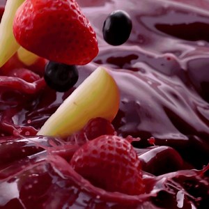 25K views · 58 reactions | Mit szólnátok, ha az eperszezon egész évben tartana? Semmi akadálya. Snackeljetek piros Cappy Smoothie-t, amikor csak jól esik! Csupa gyümölcs, csupa jó! | Cappy | Facebook