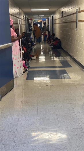 Our AMAZING principal, Mrs. Rojas got to have her own parade around the school today as students and staff showed their love & appreciation. Thank you Mrs. Rojas for your outstanding leadership! #PrincipalAppreciationMonth | Anne Street Elementary School