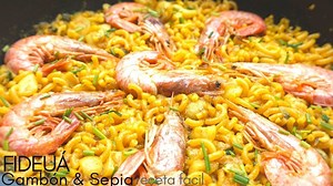 La mejor fideuá de marisco con gambón y sepia