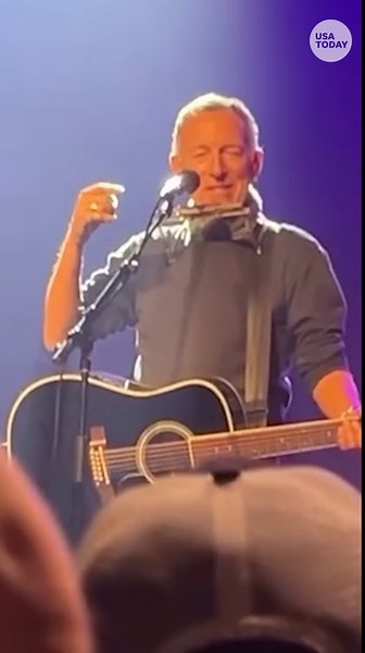 Bruce Springsteen makes surprise appearance at Minneapolis solidarity show