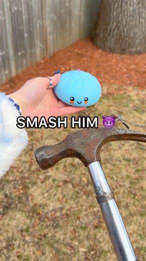 RESULTS - I FROZE MY DUMPLING STRESS BALL into a CRUNCHY NEEDOH! 😱😳❄️