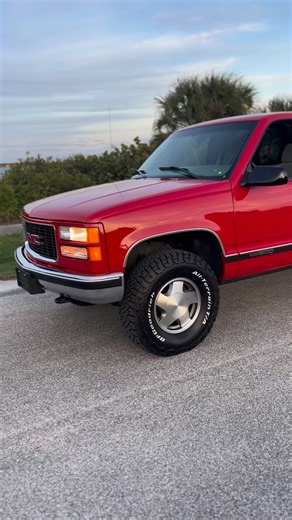 Shane Doyle on Instagram: "Just 12,000 miles!!! FOR SALE! 1997 GMC Sierra 4x4 SOLD 267-400-6982 #gmc #k1500 #obs #sierra #obsgmc #classic #classictrucks"