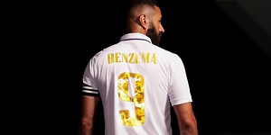 Karim Benzema Celebrates Ballon d’Or Win With a Golden Real Madrid Jersey