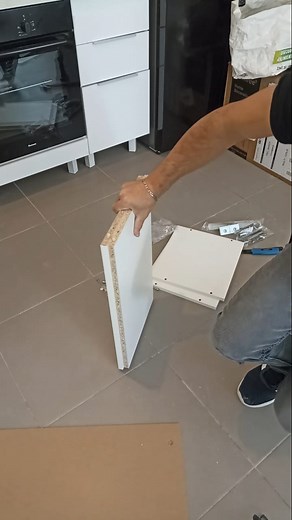 45K views · 205 reactions | Montage petit meubles haut #cuisine #kitchen #byniveau | byniveau | Facebook