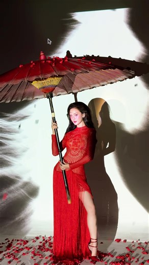 Chương I: Lập Xuân❤️‍🔥 ------- Costume: @Lê Thanh Hoà - LE THANH HOA Stylist: Nhẩn Trương Photo: Khánh Quốc Lê Lighting Tài Mouse Makeup: Rôbin Nguyễn Hairstyle: Quốc Đẳng Nail by NailStik #NguyenThiCamLy #AHauCamLy #HoahauQuocgiaVietNam #SenVang