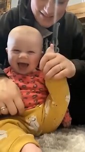 Hello, anybody home? 😆🥰💕😘 | Adorable and funny babies